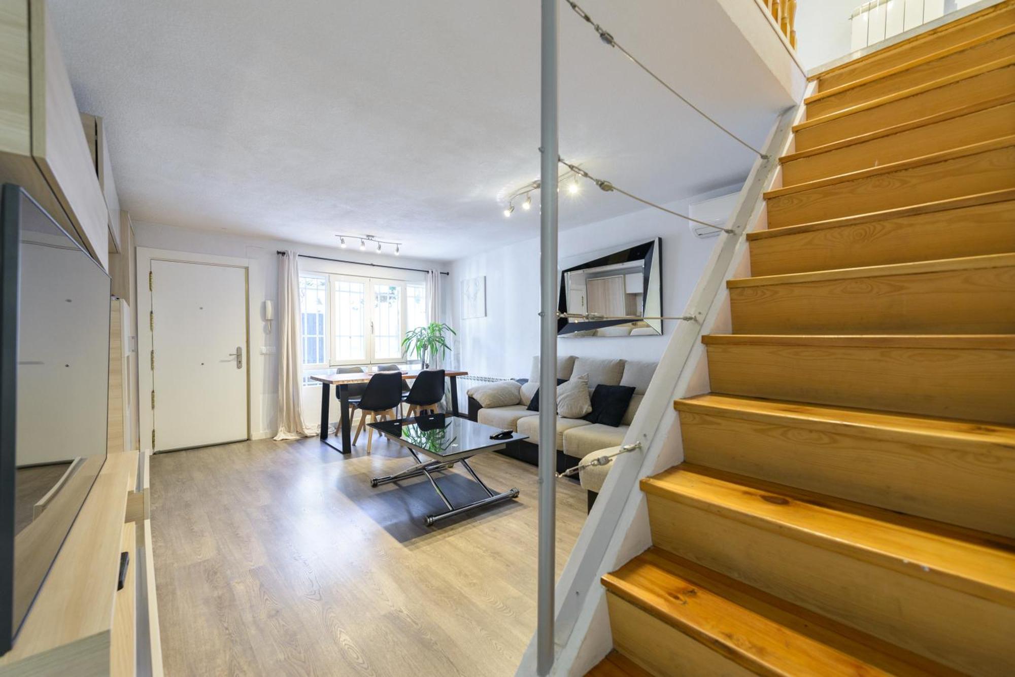 Sabadell Calle, Casa Familiar De 3 Dormitorios Con Terraza Junto Metro Fuencarral Madrid Ngoại thất bức ảnh