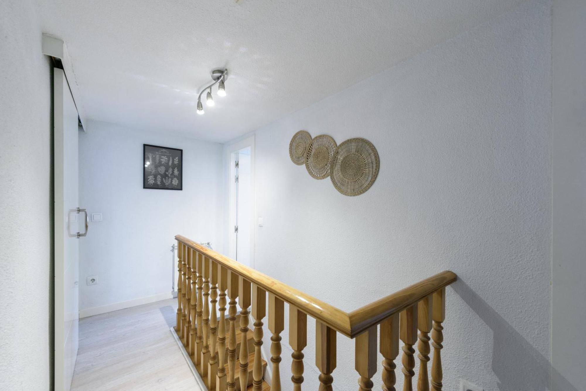 Sabadell Calle, Casa Familiar De 3 Dormitorios Con Terraza Junto Metro Fuencarral Madrid Ngoại thất bức ảnh