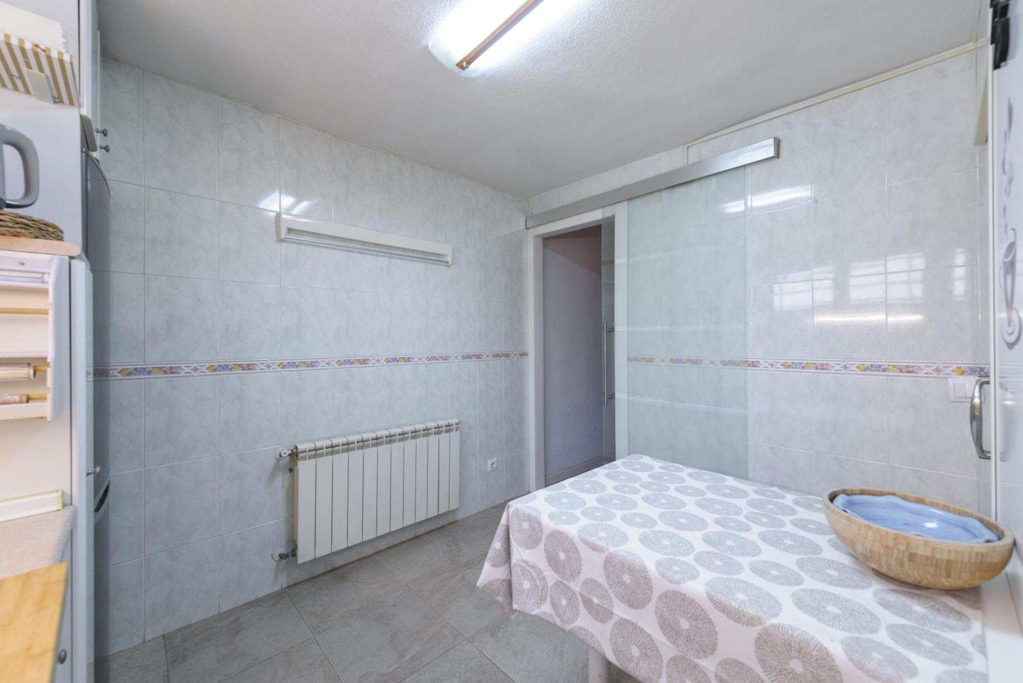 Sabadell Calle, Casa Familiar De 3 Dormitorios Con Terraza Junto Metro Fuencarral Madrid Ngoại thất bức ảnh
