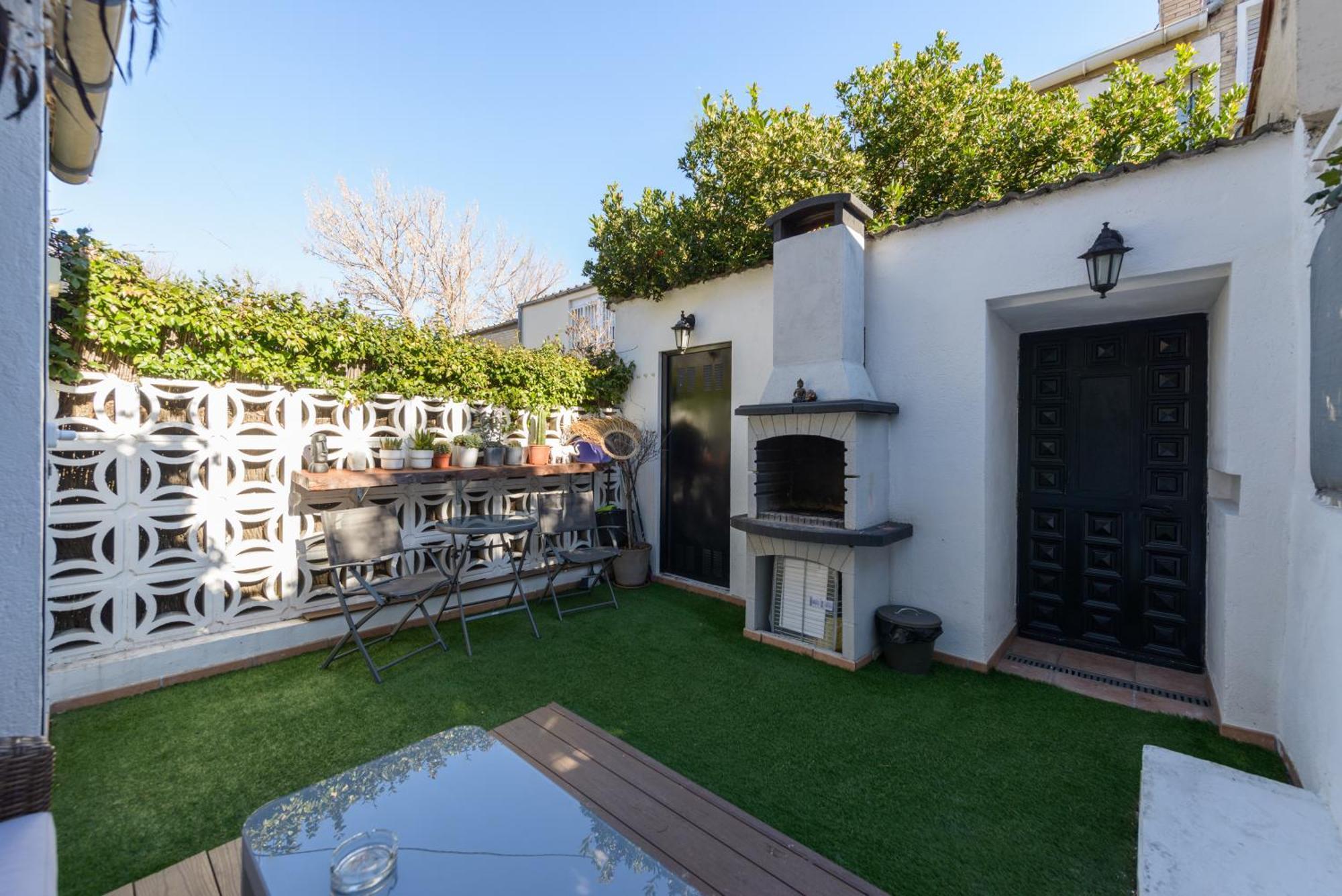 Sabadell Calle, Casa Familiar De 3 Dormitorios Con Terraza Junto Metro Fuencarral Madrid Ngoại thất bức ảnh